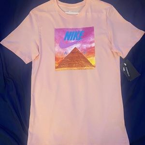 Nike Men’s Sportswear Festival T-shirt- Small - Light Pink